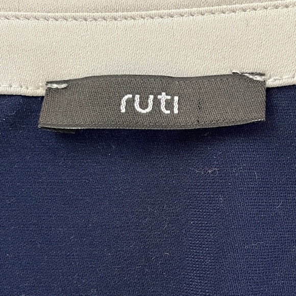 Ruti Navy and Grey Top Size 3 - Picture 2 of 8